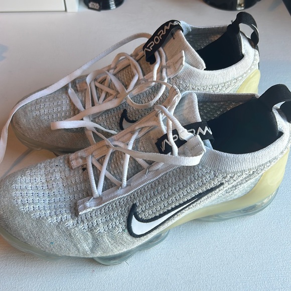 Nike Vapormax - Picture 1 of 6
